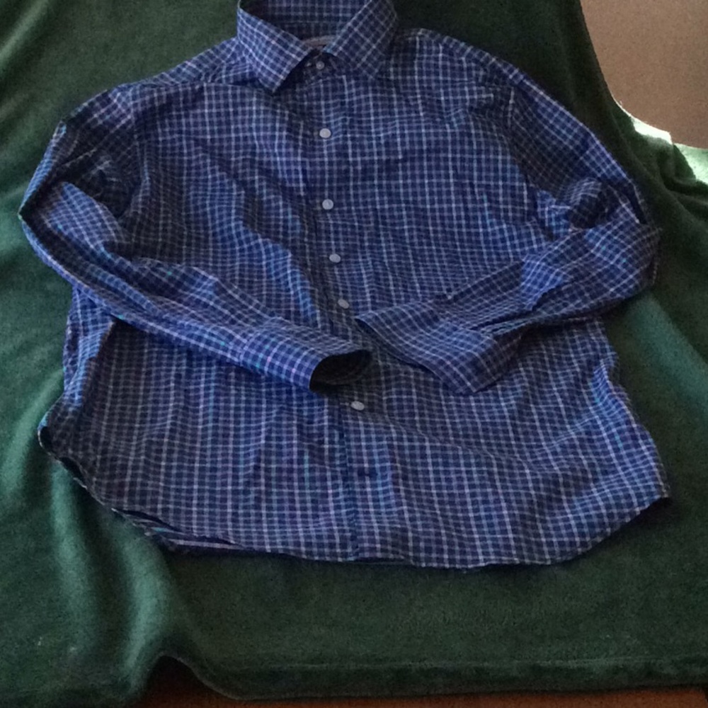 Peter Millar Men’s medium shirt